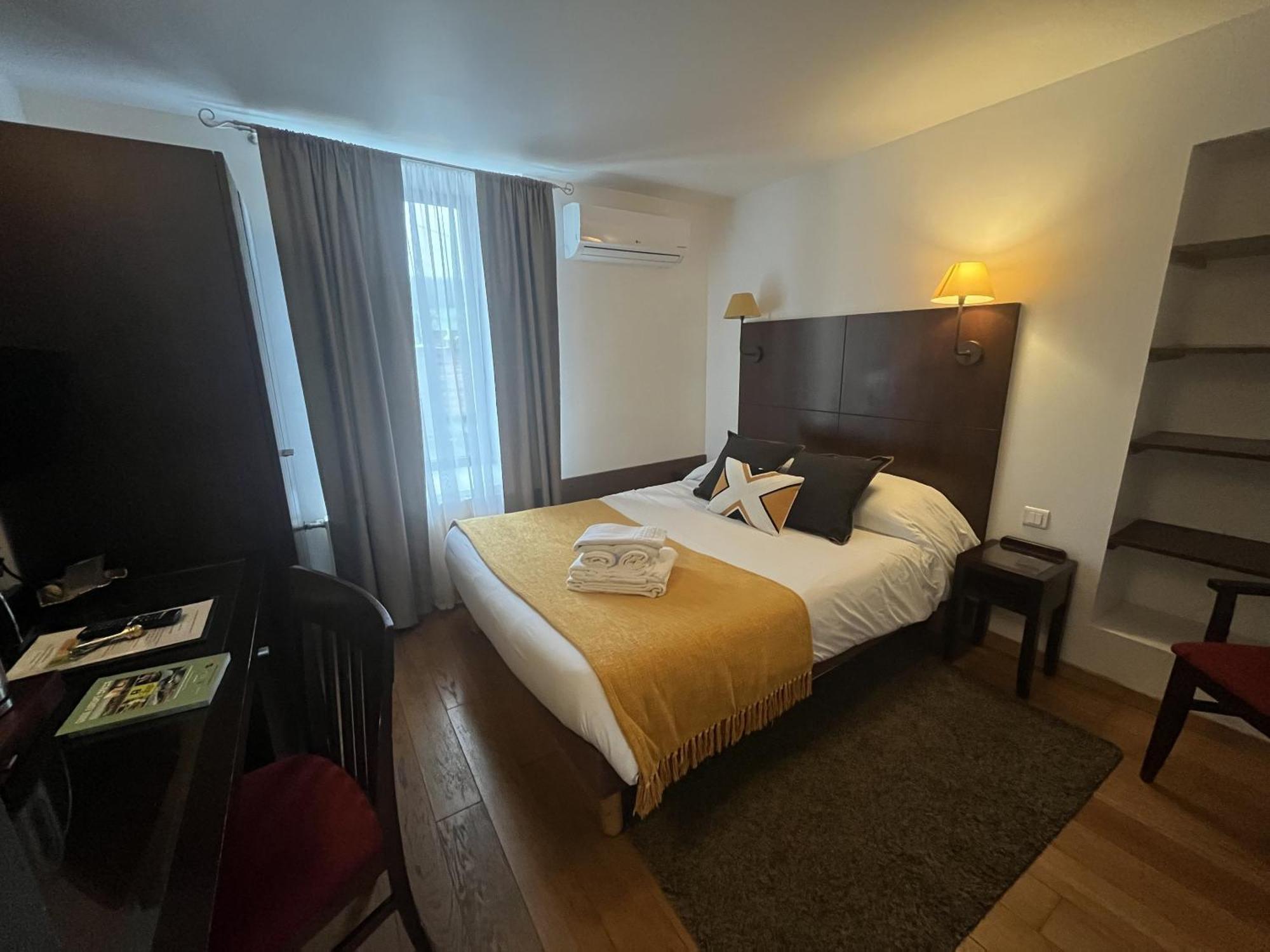 Logis Le Marronnier Hotel Buffon Room photo